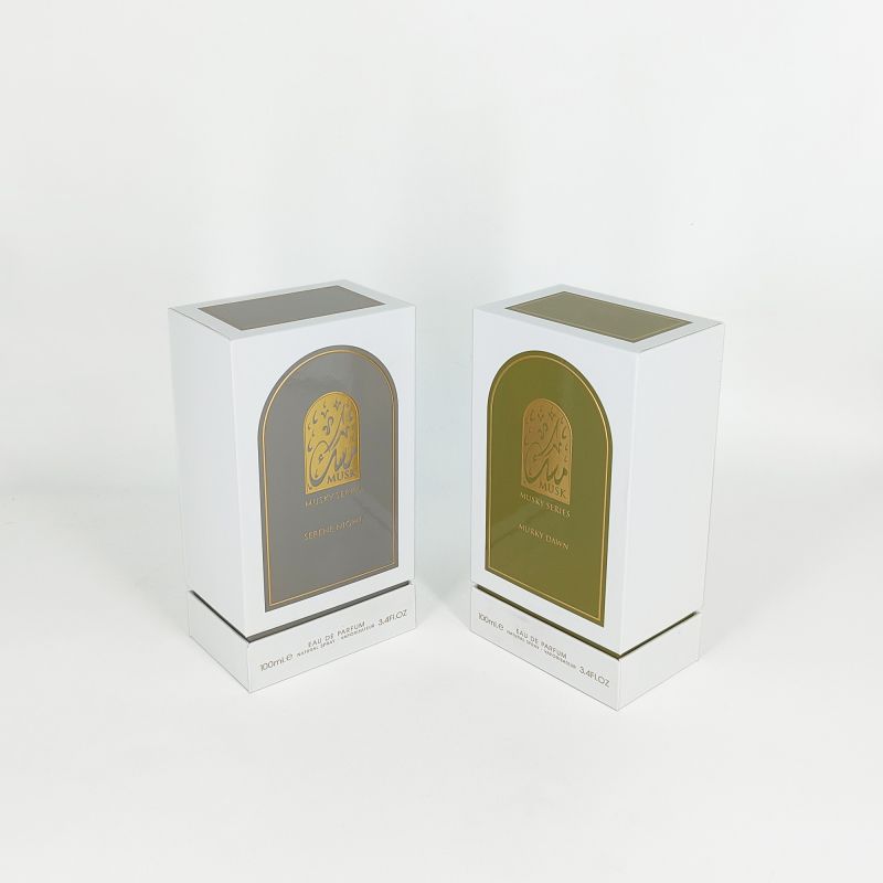 Caja de perfume en relieve de aluminio de oro con bandeja Eva, base rígida y diseño de tapa elegante HP031